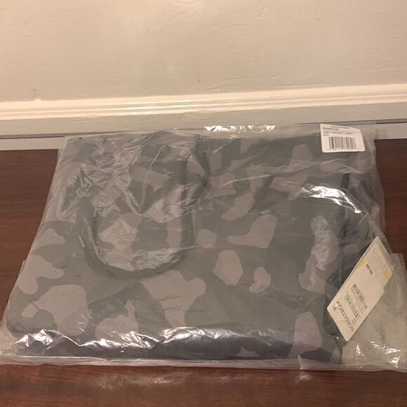 Zella Cara everyday print soft cotton pullover sweatshirt - Picture 6 of 11